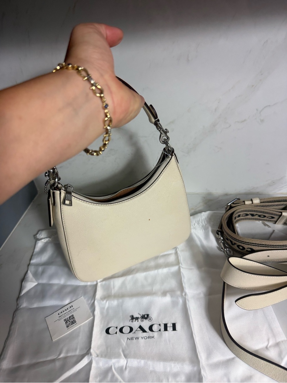 COACH Crossgrain leather small hobo crossbody bag - White NWT - Picture 11 of 16